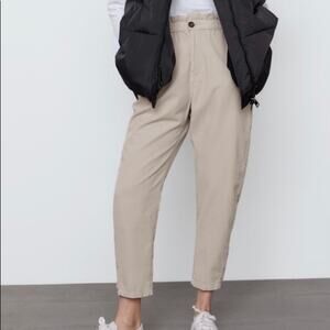 Zara Ecru Neutral Tan Baggy Tapered Ankle Fine Corduroy Pants size 8